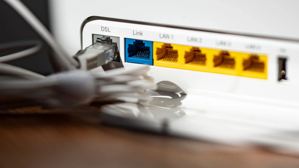 DSL-Abschaltung 2030: Bundesnetzagentur drängt auf Kupferabschaltung – was Telekom-Kunden jetzt wissen müssen