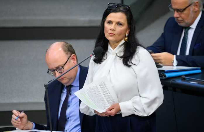 CDU will das Recht auf Teilzeit einschränken: Was der Wirtschaftsflügel fordert – und warum ein Streit losgebrochen ist CDU will das Recht auf Teilzeit einschränken: Was der Wirtschaftsflügel fordert – und warum ein Streit losgebrochen ist