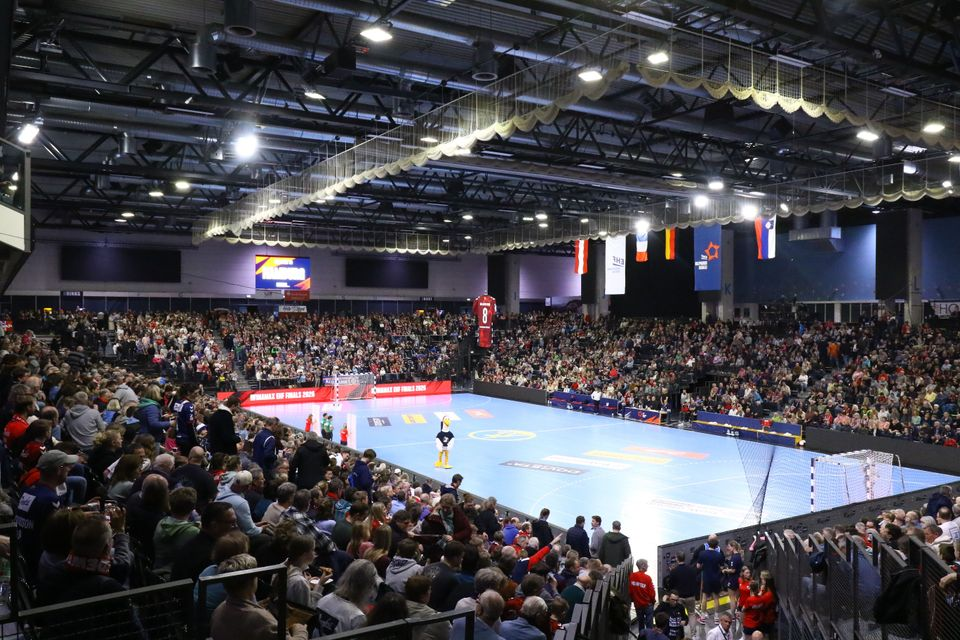 Medizinischer Notfall in der Halle: Was beim Spiel Flensburg gegen Montpellier die Stimmung drehte