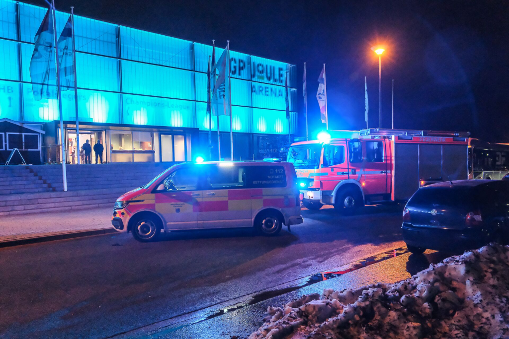 Medizinischer Notfall in der Halle: Was beim Spiel Flensburg gegen Montpellier die Stimmung drehte