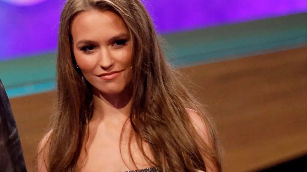 Laura Müller: Brust-OP-Ergebnis auf Instagram – was fällt Fans an dem neuen Foto auf? Laura Müller: Brust-OP-Ergebnis auf Instagram – was fällt Fans an dem neuen Foto auf?