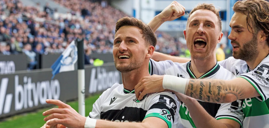 Hannover 96 und der nächste Rückschlag – was die Pleite gegen Fürth für den Aufstieg bedeutet Hannover 96 und der nächste Rückschlag – was die Pleite gegen Fürth für den Aufstieg bedeutet