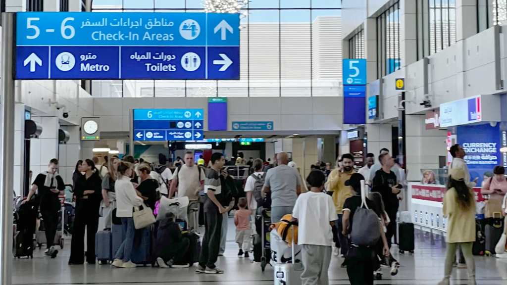 Flüge im Nahen Osten gestrichen: So kommen Reisende aus Dubai, Doha und der Golfregion nach Deutschland zurück