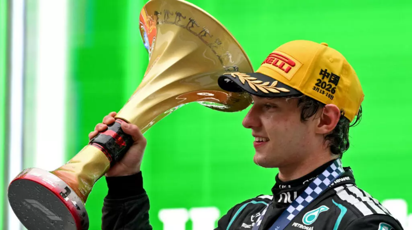 Kimi Antonelli in China: Wie der Mercedes-Teenager plötzlich zum großen Formel-1-Thema wurde Kimi Antonelli in China: Wie der Mercedes-Teenager plötzlich zum großen Formel-1-Thema wurde