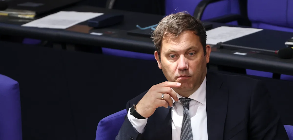 Was plant Lars Klingbeil wirklich? Steuerreform, Ehegattensplitting und Rente plötzlich im Fokus Was plant Lars Klingbeil wirklich? Steuerreform, Ehegattensplitting und Rente plötzlich im Fokus