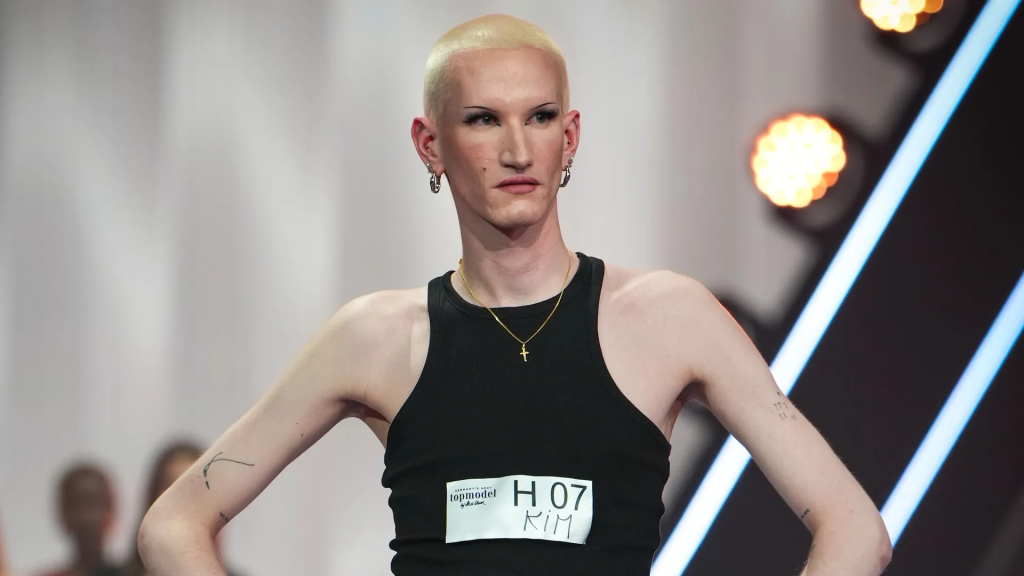 GNTM 2026: Warum Kim nach ihrem Exit plötzlich über Hass im Netz spricht