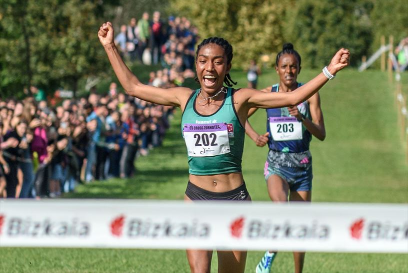 Berliner Halbmarathon 2026: Über 40.000 Teilnehmende, Sieger, Rekorde und die stärksten Momente des Rennens