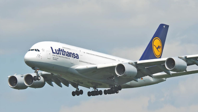 Lufthansa Cityline vor der Schließung: Welche Jets jetzt aus der Flotte verschwinden und warum der Streik die Krise verschärft Lufthansa Cityline vor der Schließung: Welche Jets jetzt aus der Flotte verschwinden und warum der Streik die Krise verschärft