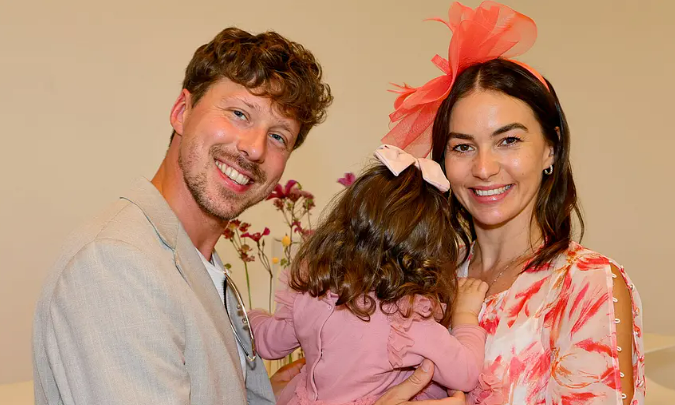 Renata Lusin und Baby Tessa: Warum kurz nach der Geburt ein Eingriff nötig wurde Renata Lusin und Baby Tessa: Warum kurz nach der Geburt ein Eingriff nötig wurde