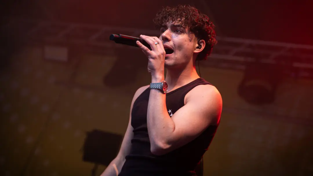 Rowli gestorben: Karriere, Alter, Todesursache und die bekanntesten Songs des deutschen Rappers