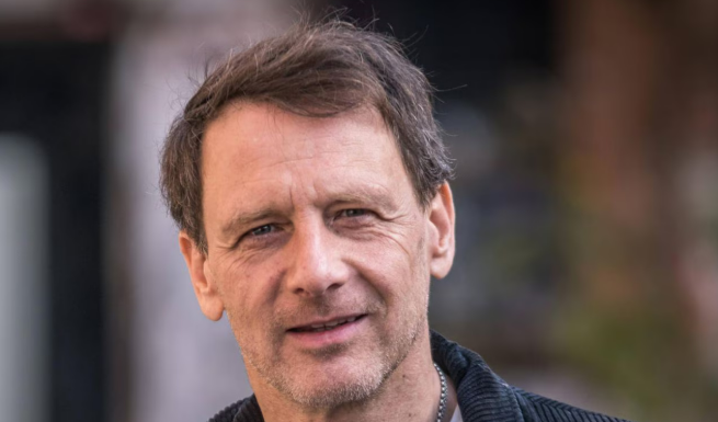 „Let’s Dance“ Staffel 20: Kommt Hendrik Duryn? Was gegen den Auftritt des „Dünentod“-Stars spricht „Let’s Dance“ Staffel 20: Kommt Hendrik Duryn? Was gegen den Auftritt des „Dünentod“-Stars spricht
