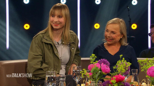 ChrisTine Urspruch in der NDR Talk Show: Was sie über Tochter Lilo und den Muttertag verrät ChrisTine Urspruch in der NDR Talk Show: Was sie über Tochter Lilo und den Muttertag verrät