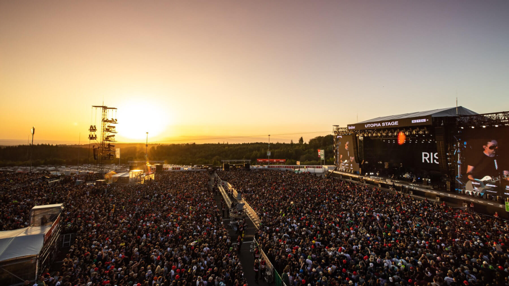 Rock am Ring 2026: wann das Festival startet, wo Fans kostenlos schauen können und was zu Anreise, Camping und Parken wichtig ist