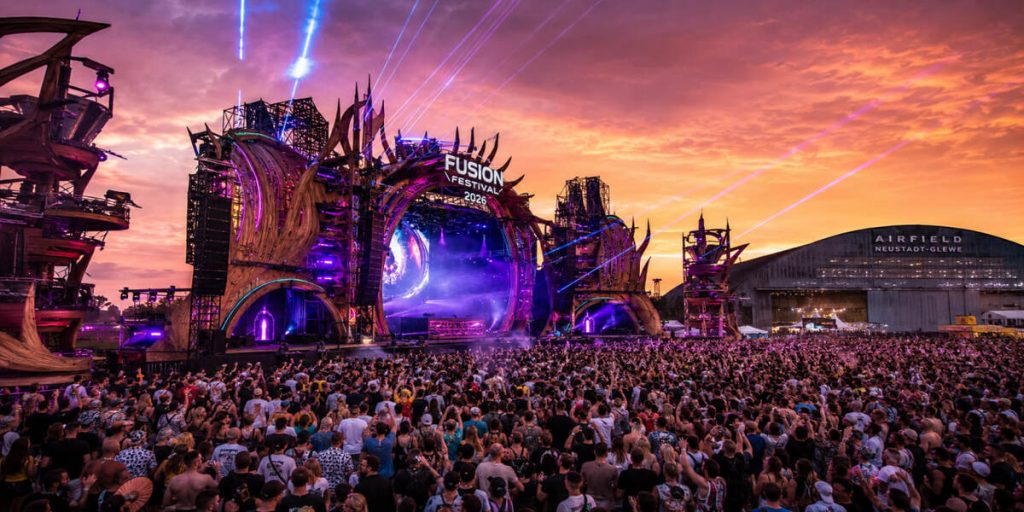 Fusion Festival 2026 startet: Programm, Anreise und Pause 2027