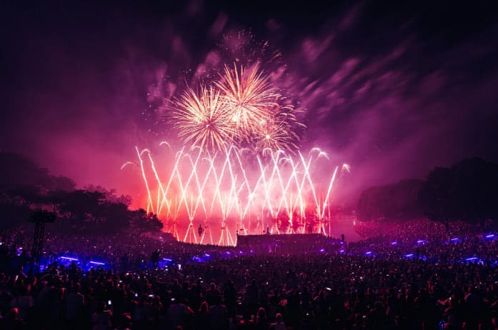 Sommernachtstraum München heute: Einlass, Programm, Anreise und Pyroshow