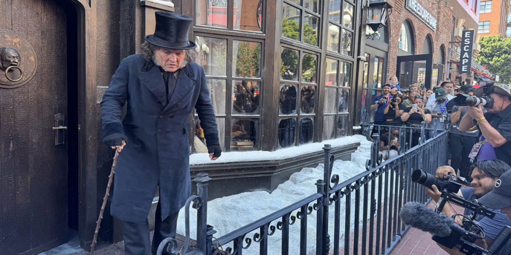 Johnny Depp als Ebenezer Scrooge: Trailer, Cast und Kinostart