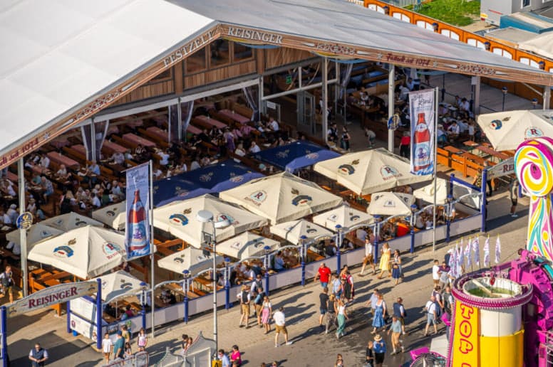 Gäubodenvolksfest heute: Programm und Musik am 13. August 2026