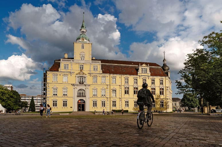 Stadtfest Oldenburg 2026: Programm am Donnerstag, Bühnen und Startzeiten