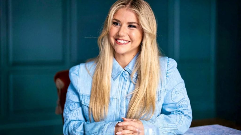 Beatrice Egli bei „Die Landarztpraxis – Team Sonnenhof“: Wann sie erstmals zu sehen ist Beatrice Egli bei „Die Landarztpraxis – Team Sonnenhof“: Wann sie erstmals zu sehen ist