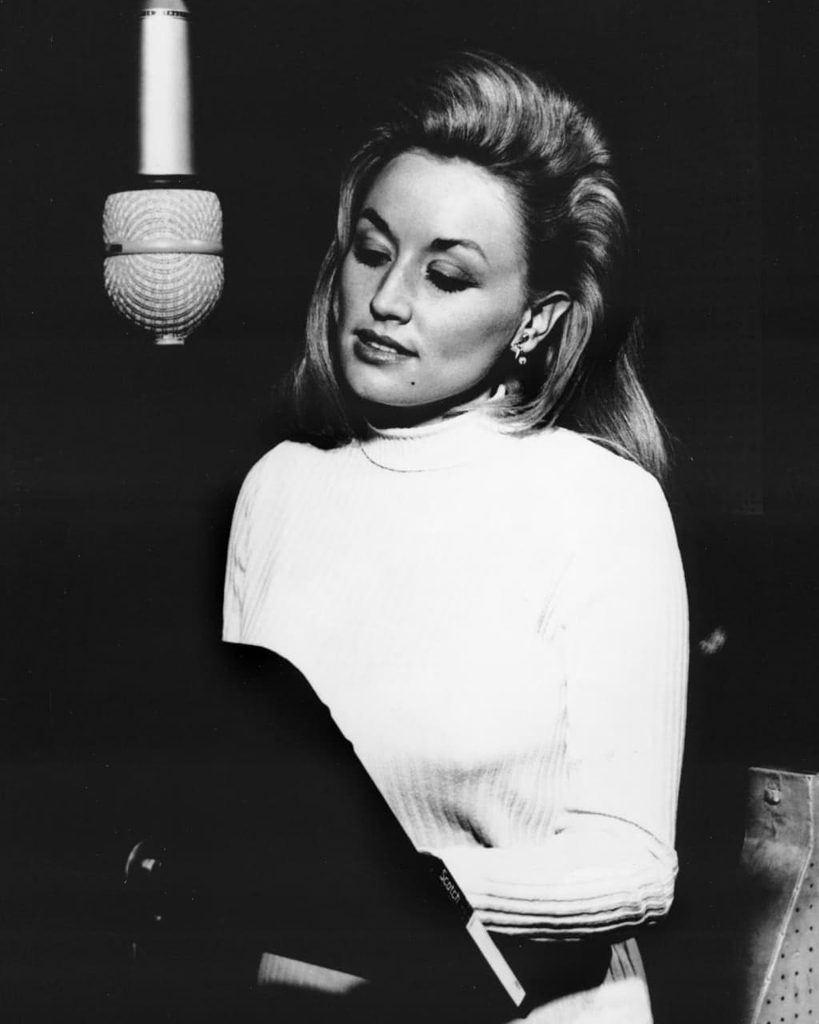 Dolly Parton ist tot: Was über ihren Tod mit 80 Jahren bestätigt ist