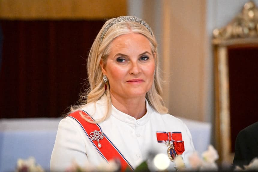 Mette-Marit heute: Was ist passiert – und warum fehlt sie bei Haakons Vereidigung? Mette-Marit heute: Was ist passiert – und warum fehlt sie bei Haakons Vereidigung?