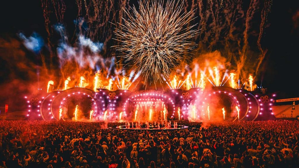 Glücksgefühle Festival 2026: Wann ist Einlass? Timetable, Camping und Anreise im Überblick Glücksgefühle Festival 2026: Wann ist Einlass? Timetable, Camping und Anreise im Überblick