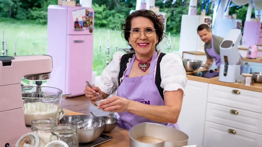 Das große Backen Folge 8: Wie knapp war die Entscheidung – und wer steht im Halbfinale?
