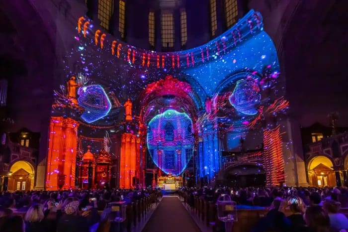 Festival of Lights Berlin 2026: Wo die schönsten Lichtinstallationen zu sehen sind und welche Route sich für Besucher lohnt